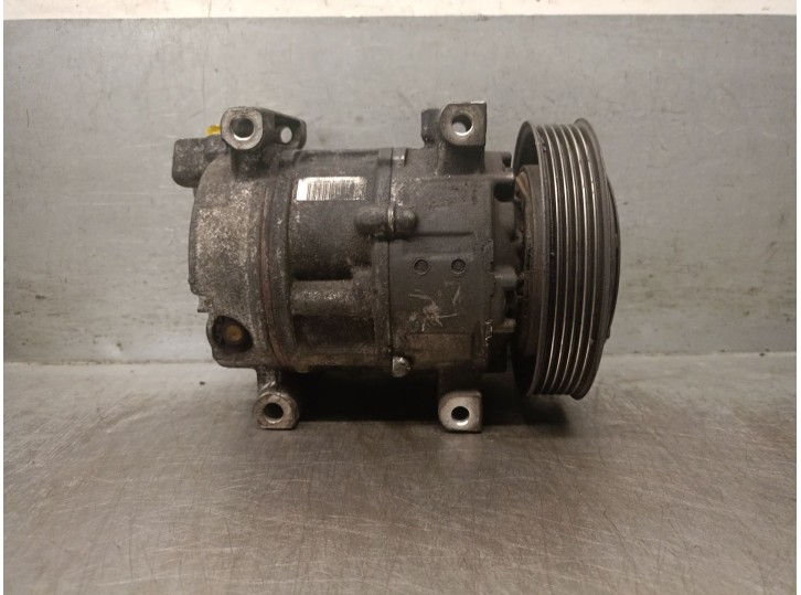 Replacement air conditioning compressor for Fiat Bravo (198) 1.9 JTD 16v CAT OEM IAM reference 51752531 51752531 5SL12C DENSO