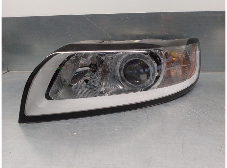 Recambio de faro izquierdo para volvo s40 berlina 2.0 diesel cat referencia OEM IAM 32206141 CON LUPA 4 PUERTAS