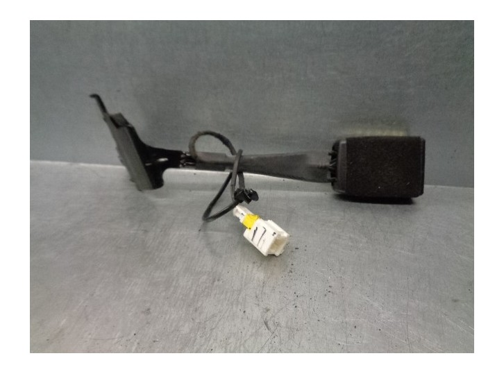 Recambio de enganche cinturon delantero izquierdo para citroën c4 cactus 1.6 blue-hdi fap referencia OEM IAM 98009728XT 2 PINES 