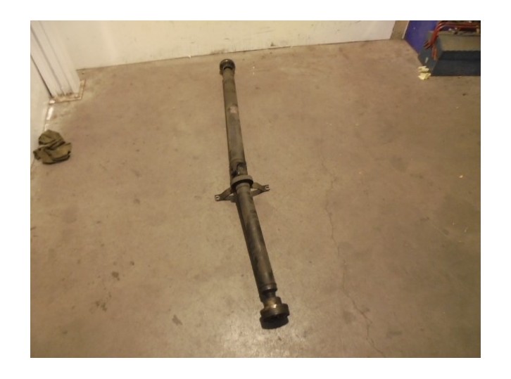 Recambio de transmision central para audi a6 berlina (4b2) 2.5 v6 24v tdi referencia OEM IAM 4B0521106F BURRA3A
