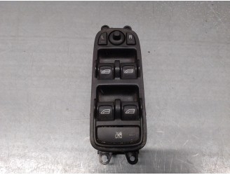 Replacement front left window regulator switch for Volvo S40 saloon 2.0 diesel cat OEM IAM reference 30773210 