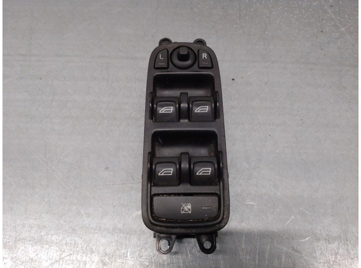 Recambio de mando elevalunas delantero izquierdo para volvo s40 berlina 2.0 diesel cat referencia OEM IAM 30773210 