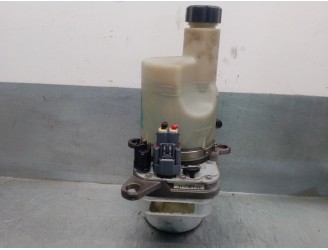 Recambio de bomba direccion para volvo s40 berlina 2.0 diesel cat referencia OEM IAM 5N513K514CC 1040085018094 FOMOCO