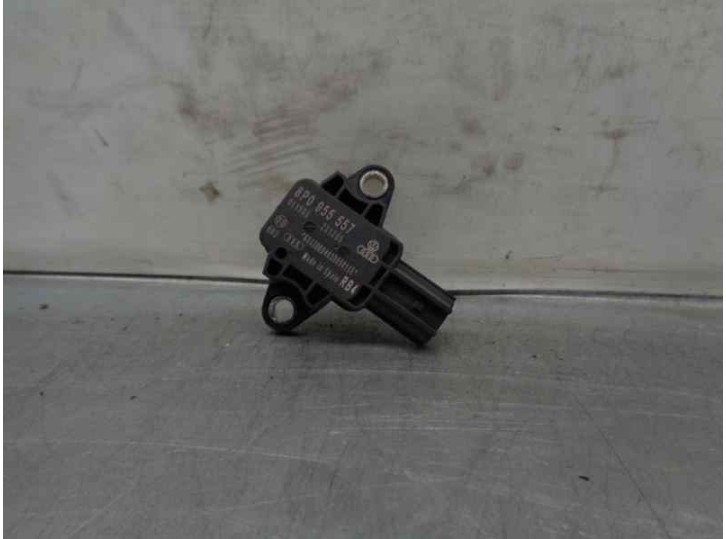 Replacement impact sensor for Audi A4 Avant (8ED) 2.0 TDI OEM IAM reference 8P0955557 