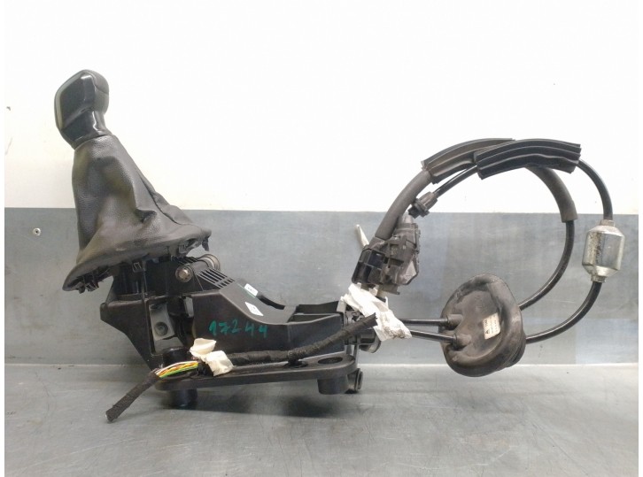 Recambio de palanca cambio para citroën c4 cactus 1.6 blue-hdi fap referencia OEM IAM 9808161780  