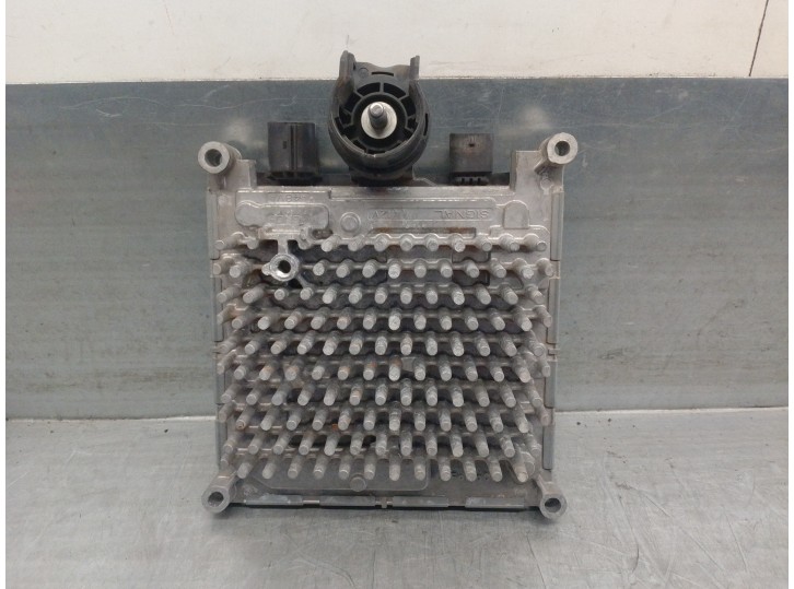 Recambio de modulo electronico para ford focus 1.0 ecoboost cat referencia OEM IAM LX7A14B227AJ  FOMOCO