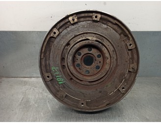 Recambio de volante motor para ford mondeo iii sedán (b4y) 1.8 16v referencia OEM IAM 1253982  