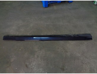 Recambio de spoiler talonera lateral derecha para mercedes-benz clase c (w204) berlina c 320 cdi (204.022) referencia OEM IAM A2