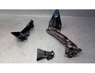 Recambio de soporte / guia puerta corredera para lancia voyager monospace (404_) 2.8 crd (rt, 53) referencia OEM IAM 05020673AB 