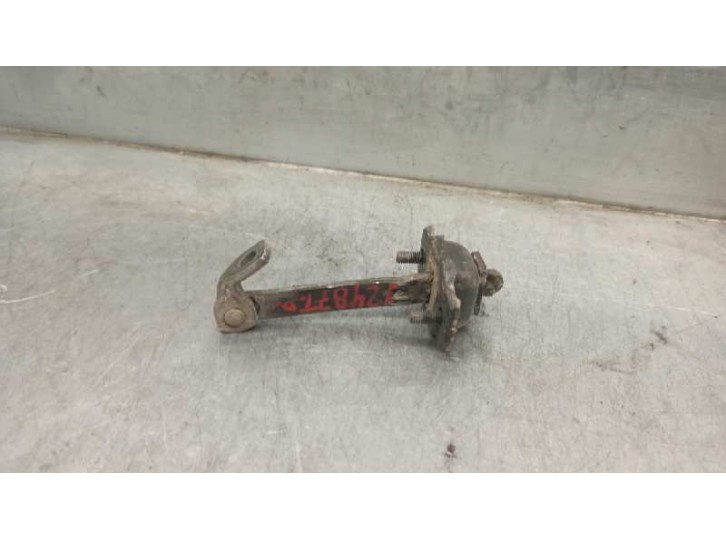 Recambio de retenedor puerta para tata safari ex safari 2.0 referencia OEM IAM   