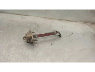 Recambio de retenedor puerta para tata safari ex safari 2.0 referencia OEM IAM   