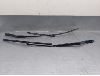 Recambio de brazo limpia delantero derecho para ford focus 1.0 ecoboost cat referencia OEM IAM JX7B17526AB JX7B17527AB 