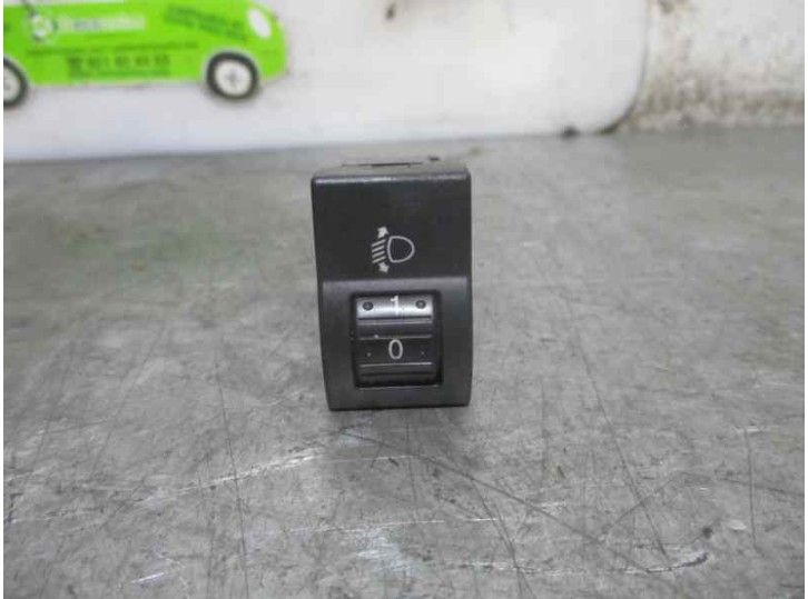 Recambio de mando luces salpicadero para mazda 3 berlina (bk) 1.6 cd diesel cat referencia OEM IAM BP4K666F0 04057810 LK