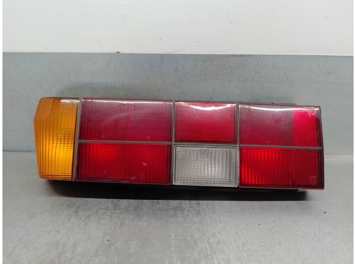 Replacement rear right tail light for Volvo Series 340 1.7 OEM IAM reference 3205002 4 DOORS