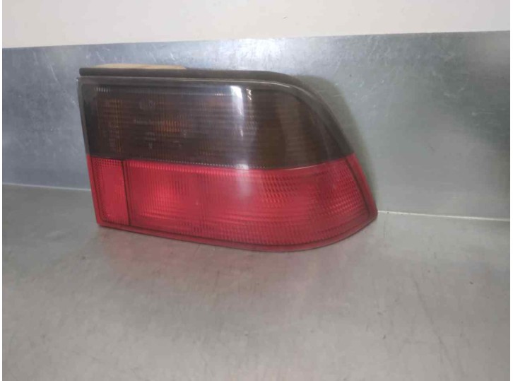 Recambio de piloto trasero derecho para saab 9000 cd 2.0 cat referencia OEM IAM 9084047 DE ALETA 5 PUERTAS