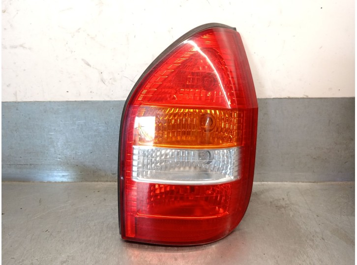 Recambio de piloto trasero derecho para opel zafira a elegance referencia OEM IAM 6223030 6223030 