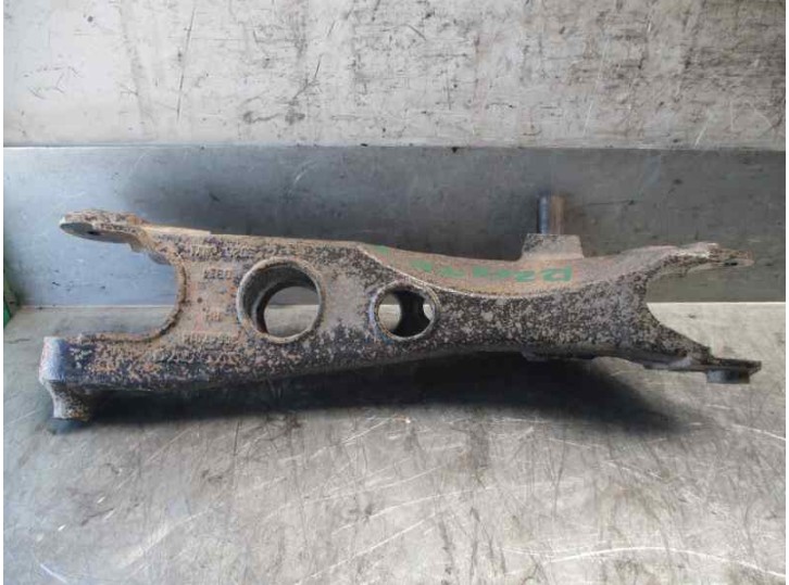 Recambio de brazo suspension inferior trasero derecho para volvo xc70 2.4 diesel cat referencia OEM IAM 30647014  