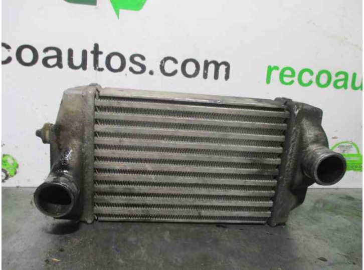 Replacement intercooler for Chrysler Voyager (RG) 2.5 CRD CAT OEM IAM reference 83403D2464 868503A VALEO