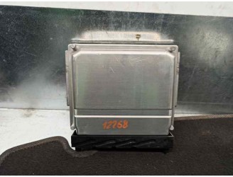 Recambio de centralita motor uce para volvo xc70 2.4 diesel cat referencia OEM IAM 30637733A 0281011078 BOSCH