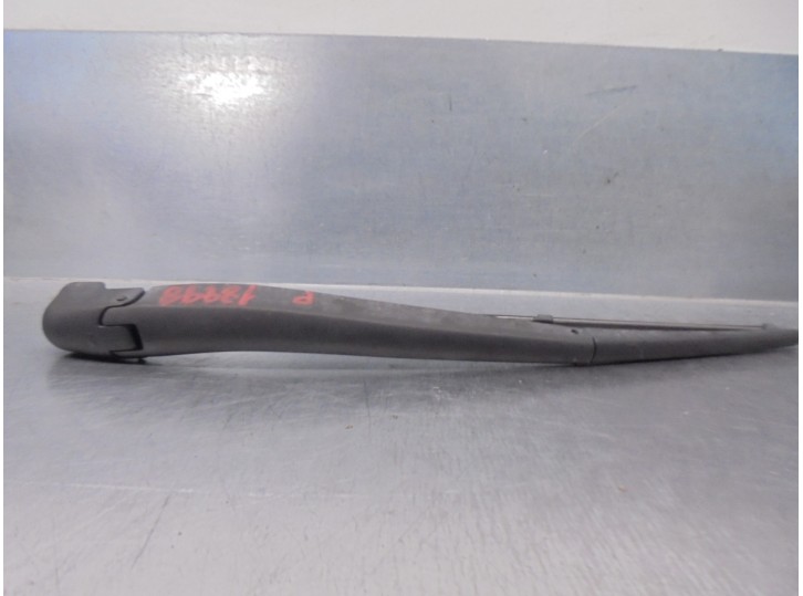 Recambio de brazo limpia trasero para fiat 500 (312_) 1.2 lpg (312axa1a) referencia OEM IAM 51787577  