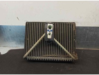 Recambio de evaporador aire acondicionado para volvo xc70 2.4 diesel cat referencia OEM IAM 9171713 