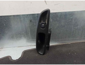 Recambio de mando elevalunas trasero izquierdo para volvo xc70 2.4 diesel cat referencia OEM IAM 8685288 