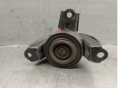Replacement engine mount for Hyundai i30 station wagon (GD) 1.6 CRDi OEM IAM reference 21810A5500 21810A5500 