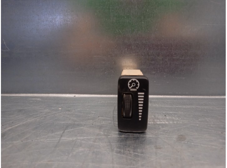 Recambio de mandos salpicadero para toyota land cruiser (j12) 3.0 d-4d gx referencia OEM IAM 