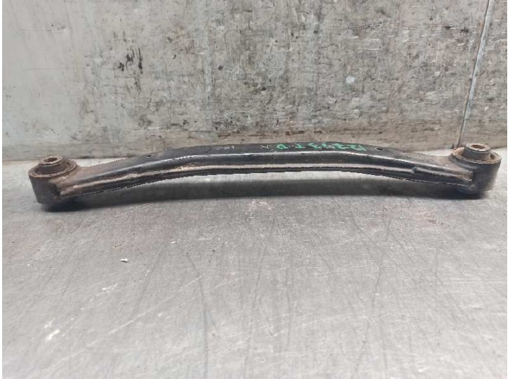 Recambio de brazo suspension superior trasero derecho para hyundai i30 style referencia OEM IAM 551002G000  