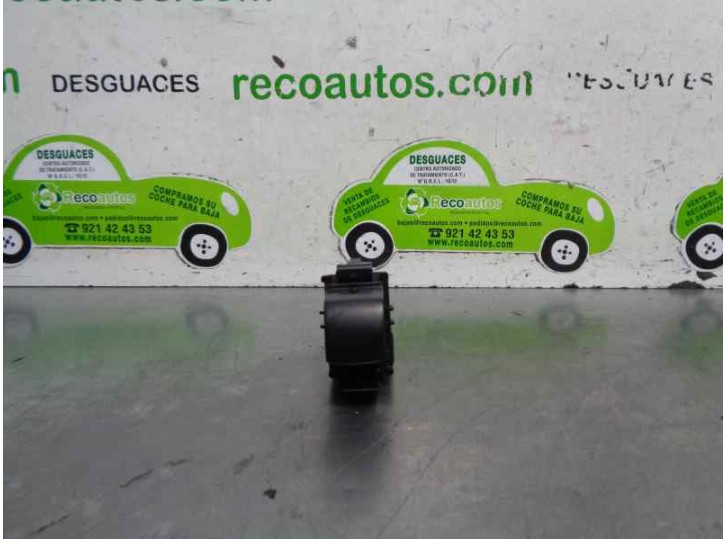 Recambio de mando elevalunas trasero derecho para mitsubishi space star (a00) 1.2 referencia OEM IAM 8608A242 