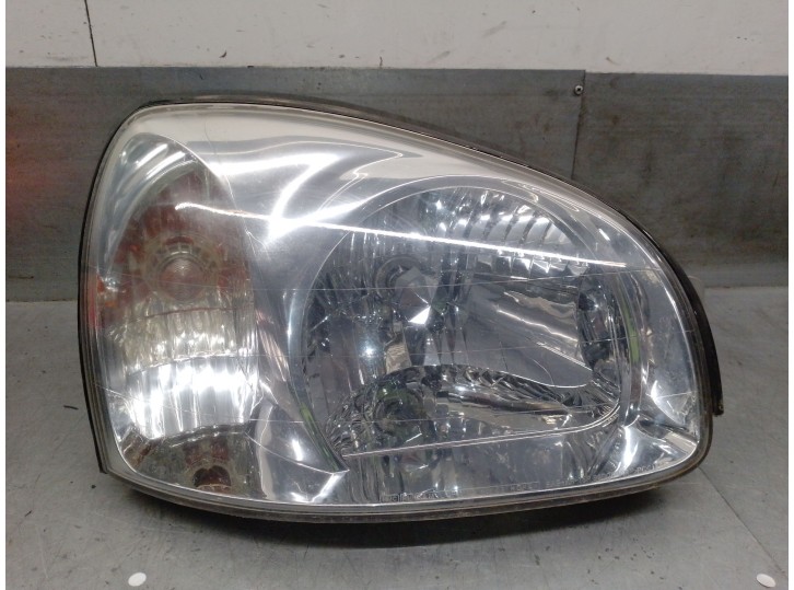 Recambio de faro derecho para hyundai santa fé i (sm) 2.0 crdi referencia OEM IAM 9210226000 9210226025 