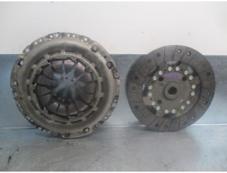 Recambio de kit embrague para renault kadjar 1.2 tce energy referencia OEM IAM 301013644R 302100495R LUK