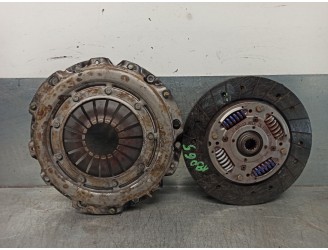 Replacement clutch kit for Opel Kadett E OEM IAM reference 666102 803107 VALEO