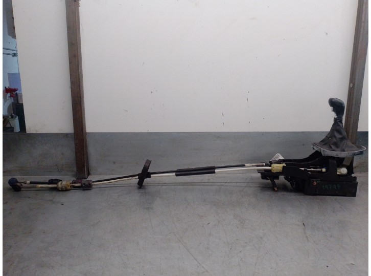 Recambio de palanca cambio para opel insignia berlina 2.0 cdti cat referencia OEM IAM 55563829 13261545 GM