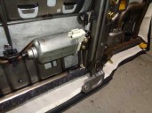 Recambio de asientos traseros para lexus ls430 (ucf30) básico referencia OEM IAM CUERO NEGRO 4 PUERTAS