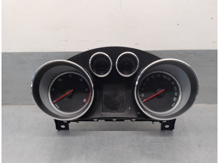 Recambio de cuadro instrumentos para opel insignia berlina 2.0 cdti cat referencia OEM IAM 22783076 A2C53440387 VD0