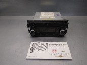 Replacement audio system / CD radio for Chrysler Grand Voyager LX OEM IAM reference 05064954AC 