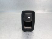 Recambio de mando elevalunas trasero derecho para lancia voyager monospace (404_) 2.8 crd (rt, 53) referencia OEM IAM 68110869AA