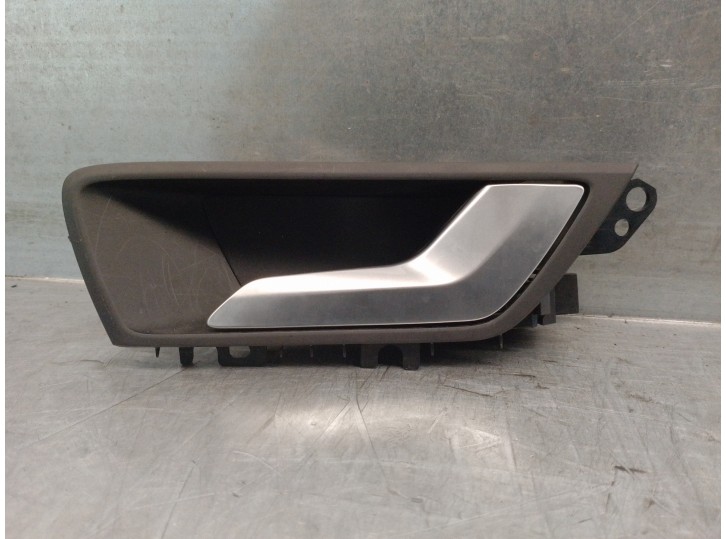 Replacement front right interior door handle for Ford Focus 1.0 EcoBoost CAT OEM IAM reference JXTBA22600B 5 DOORS