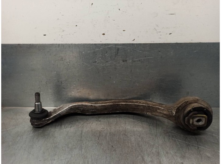 Recambio de brazo suspension inferior delantero izquierdo para audi a4 berlina (b5) 1.8 20v turbo referencia OEM IAM 4D0407695J 