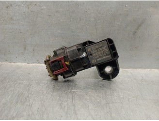 Replacement pressure sensor for Opel Insignia sedan 2.0 CDTI CAT OEM IAM reference 55568175 0281006077 BOSCH