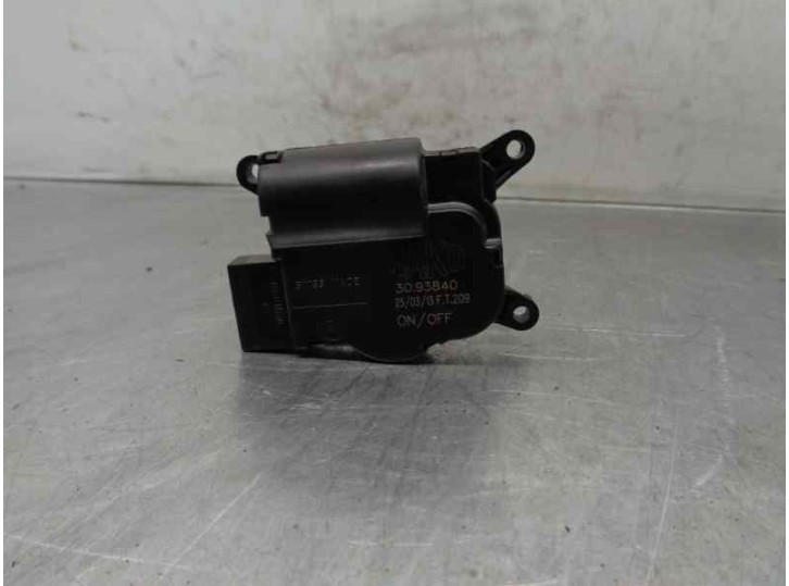 Recambio de motor calefaccion para opel combo d 1.3 16v cdti referencia OEM IAM 3093840 