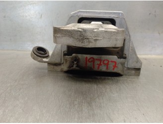 Recambio de soporte motor derecho para opel insignia berlina 2.0 cdti cat referencia OEM IAM 13227717 13227717 