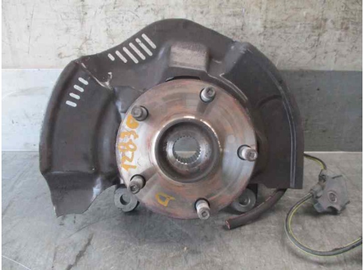 Recambio de mangueta delantera derecha para toyota auris 1.4 turbodiesel cat referencia OEM IAM 4321102170  