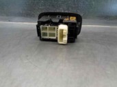Recambio de mando elevalunas trasero derecho para toyota auris 1.4 turbodiesel cat referencia OEM IAM 