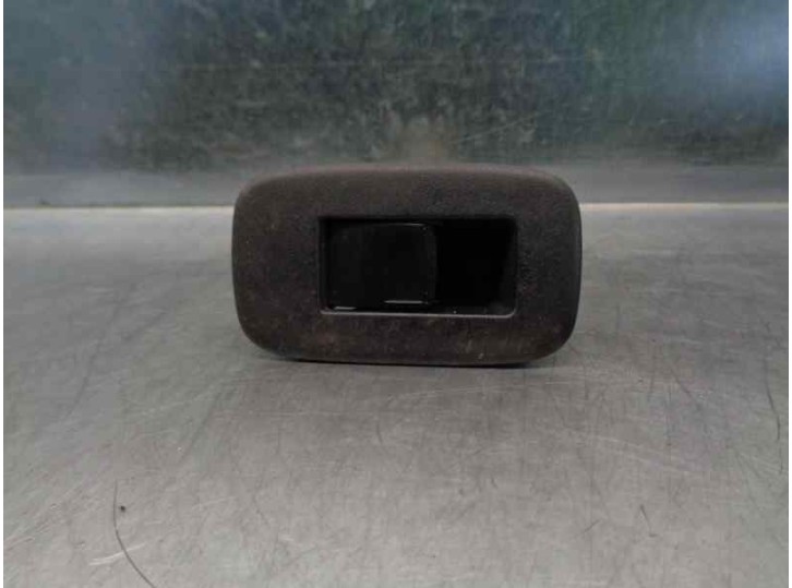Recambio de mando elevalunas trasero izquierdo para toyota auris 1.4 turbodiesel cat referencia OEM IAM 