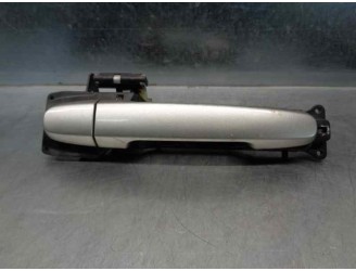 Recambio de maneta exterior delantera derecha para toyota auris 1.4 turbodiesel cat referencia OEM IAM 692110D901  