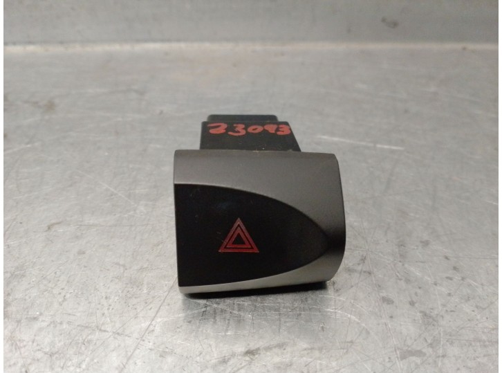 Recambio de warning para hyundai santa fé i (sm) 2.0 crdi referencia OEM IAM 9379026000 9379026000 