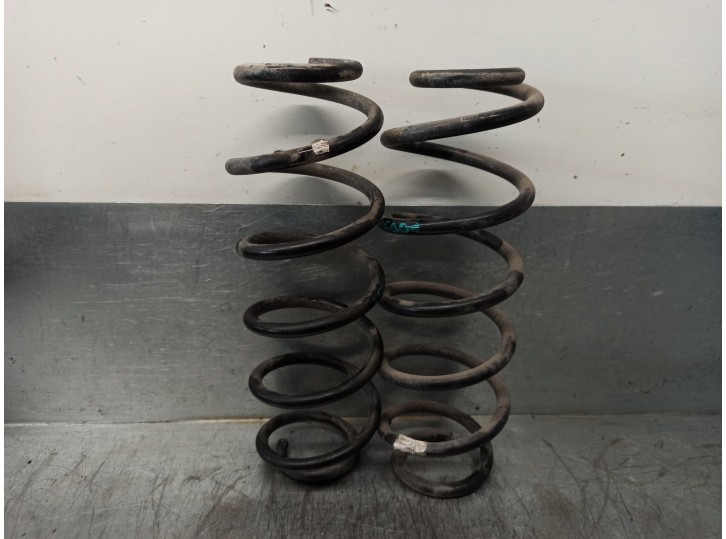 Recambio de muelle amortiguacion para seat ibiza (kj1) reference referencia OEM IAM 2Q0411105 