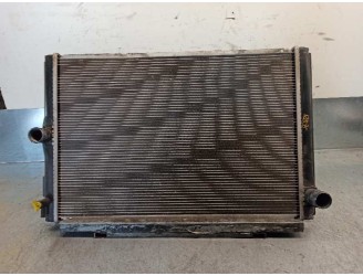 Recambio de radiador agua para toyota auris 1.4 turbodiesel cat referencia OEM IAM 164000N060 MF4221336540 DENSO